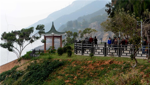 南澳新地标海丝文化广场成为海岛春天里的一道美丽风景线_副本.jpg